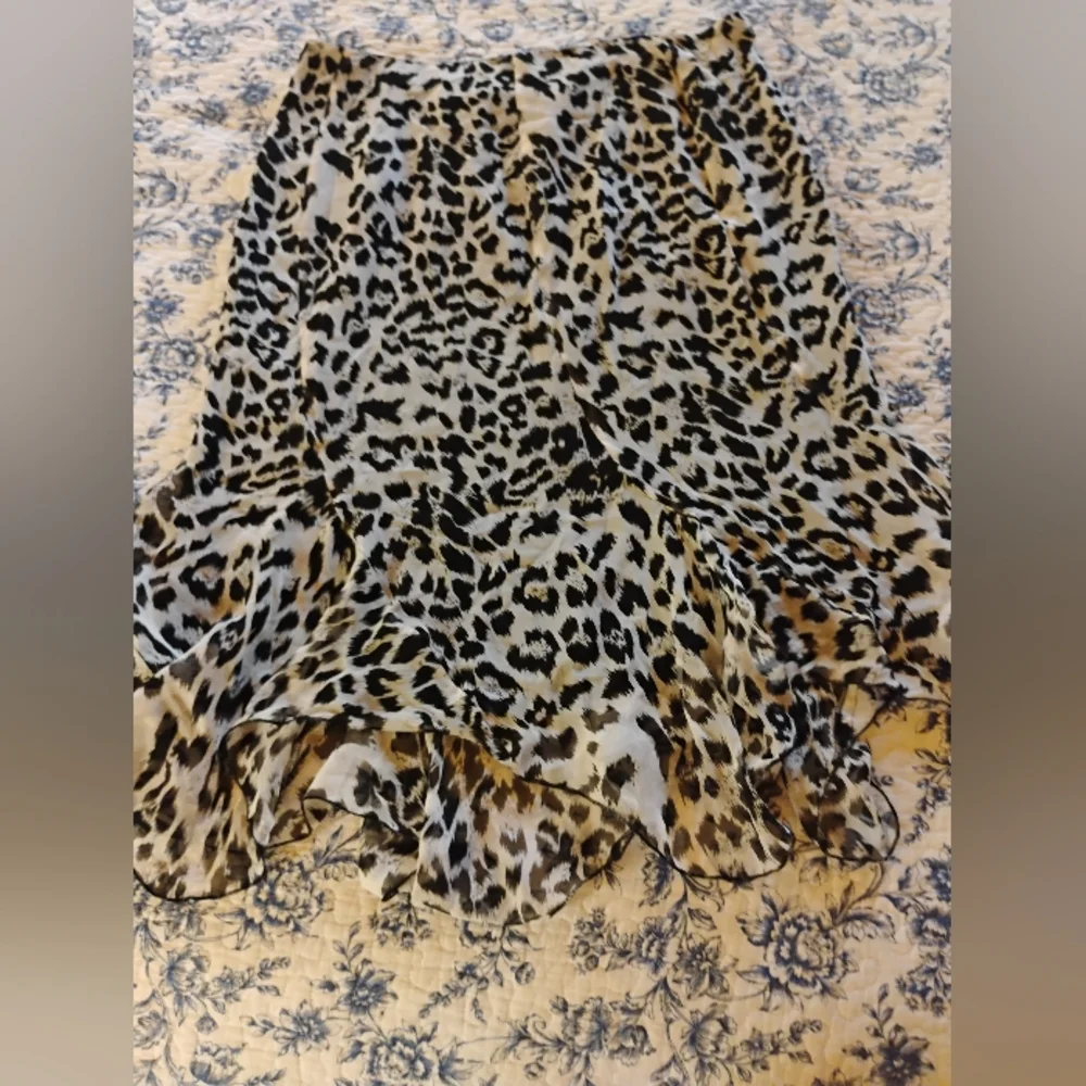 Leopard Print Cami Top and Skirt Silk Set - Picture 11 of 11